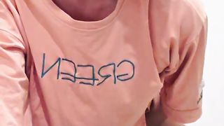 Ting xuan ladyboy Japanese in high high-heeled shoes fap her prick.