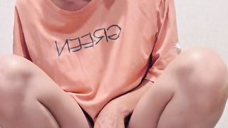 Ting xuan ladyboy Japanese in high high-heeled shoes fap her prick.