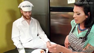 Milkman fellates ladyboys rod in kitchen