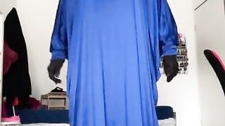 Fatima draining in a glas