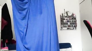 Fatima draining in a glas