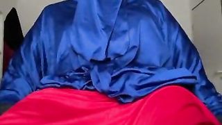 Fatima draining in a glas