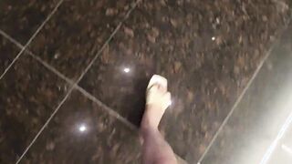 Tranny Ting xuan wanders and urinates outdoors.