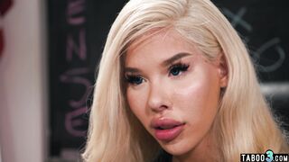 Bobmastic blonde teen tranny coach Brittney Kade rewarding her best player