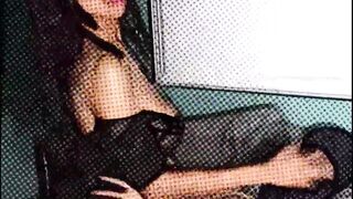 DEEPTHROATING AND SITTING