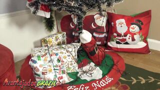 At Christmas he received a yam-sized bounty from the transvestite.