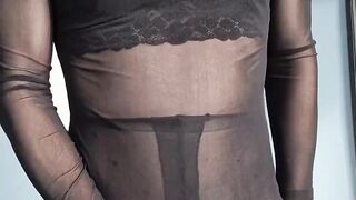 HUMUNGOUS CUMLOAD, ladyboy with fantastic long gams in shiny tights and nyons