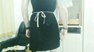 Transgender housewife catapulting a faux-cock into her backdoor.