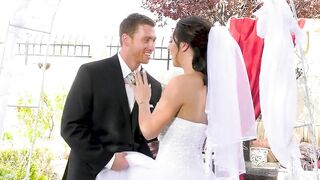 Beautiful She-male Get A Wedding Day Rod - Chanel Santini