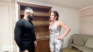 During instructing I couldn't fight back and smashed the insatiable private trainer's culo.