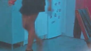 The 28 centimeter contest is accomplish.