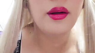 Rich ts with rich innate boobies