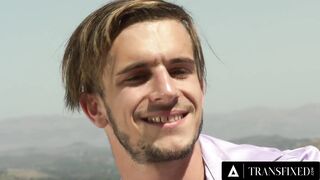 MESMERIZED - Transgender Chick Daisy Taylor Has Super-hot Vaca Lovemaking