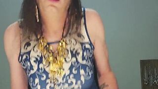 Buxomy Sissy Nutting