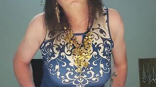 Buxomy Sissy Nutting