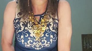 Buxomy Sissy Nutting