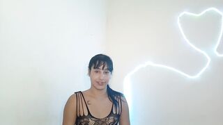 A casual date is more pleasant.