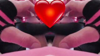 Sissy Works Her Juicy Pussy Deep