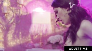 ADULT TIME - Rosy Nymphs Jane Wilde & Trans Khloe Kay Share Heavy Chemistry With Sultry Hook-up