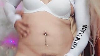 Rich white ts throating salami