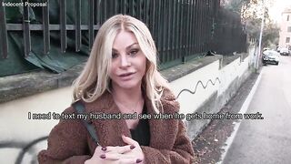 Special - He accepts €1000 and gets his backside pulverized by a torrid Italian chick - English subtitles