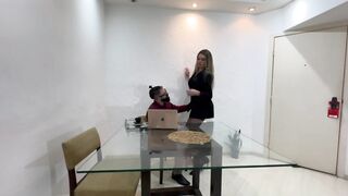 My assistant came to ask me for a lift and I gave it to her in interchange for her having orgy with me, and she agreed - Accomplish in Crimson - Evezzini