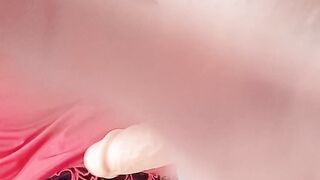 Maricona estava Sozinha  em curtindo o seu brinquedo favorito uma rola de borracha