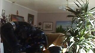 Roxina2003HotRubberFucktoy070403XL.WMV