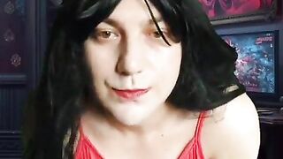White Womanish Pretty Sissy in Sweet Cut-offs Arse Dance