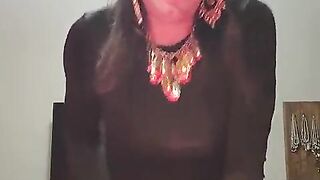 Buxomy Sissy Nutting 2