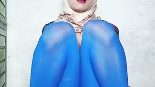 Hijab She-male Onanism With Fuckfest Fucktoys