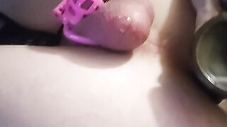 Sissy whiteboi Ian fucks his ass