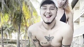 TRANS DUO BANGS OUTDOORS ON THE BEACH
