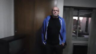 WE WENT TO WITNESS AN BEDROOM TO RENT...
