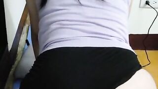 Sissy yahui assfuck faux-cock machine encaged sports cut-offs