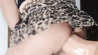 Monster dildo anal 32
