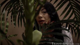 Mature TS Foxxy bangs her employee Cami Strella like a dirty boss
