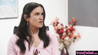 Kimmy Kimm free use fucked by teacher Gray Perrier while parent meeting