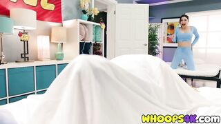Steamy Roomies Ariel Demure Find the Finest Way to Test the Beds Boundaries.mp4