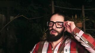 My neighbor caught me pissing in the garden and dreamed to gargle me off, so I made her munch my shoes and soles - Conclude in Crimson - Evezzini