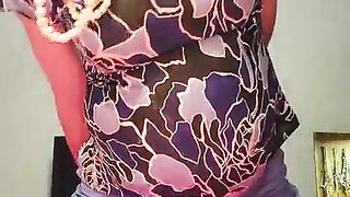 Buxomy Sissy Nutting 3