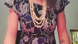 Buxomy Sissy Nutting 3