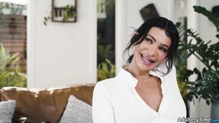 Ameena Green Sucks Her Trans Gym Partner Victoria Grants Big Cock