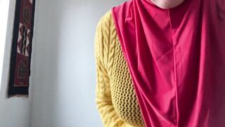 Fatima-cumming in red hijab
