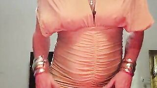 Huge-titted Sissy Nutting