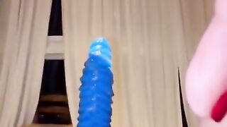 V-card TRANSSEXUAL Vs Immense Plaything