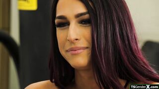 Im jerking off a hot tgirl in the gym before I anal fuck her