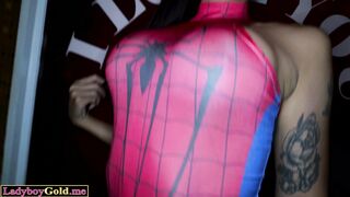 Sultry amateur Thai ladyboy teen sexbomb Bee fucked bareback by a farang