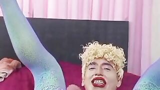 BRIEF HAIR BLONDIE IS DRAINING OFF AND WANTS TO GET PORKED TODAY(COMMENT, LIKE ,SUBSCRIBE AND ADD ME AS A BUDDY FOR MORE PERSONALIZED FLICKS AND REAL LIFE HOOK UPS)