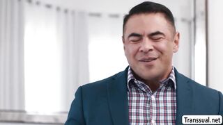 Pressure she-creature gets butt-fucked by chief to sense loosen